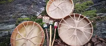 Trommelbau-Workshop mit Claudia